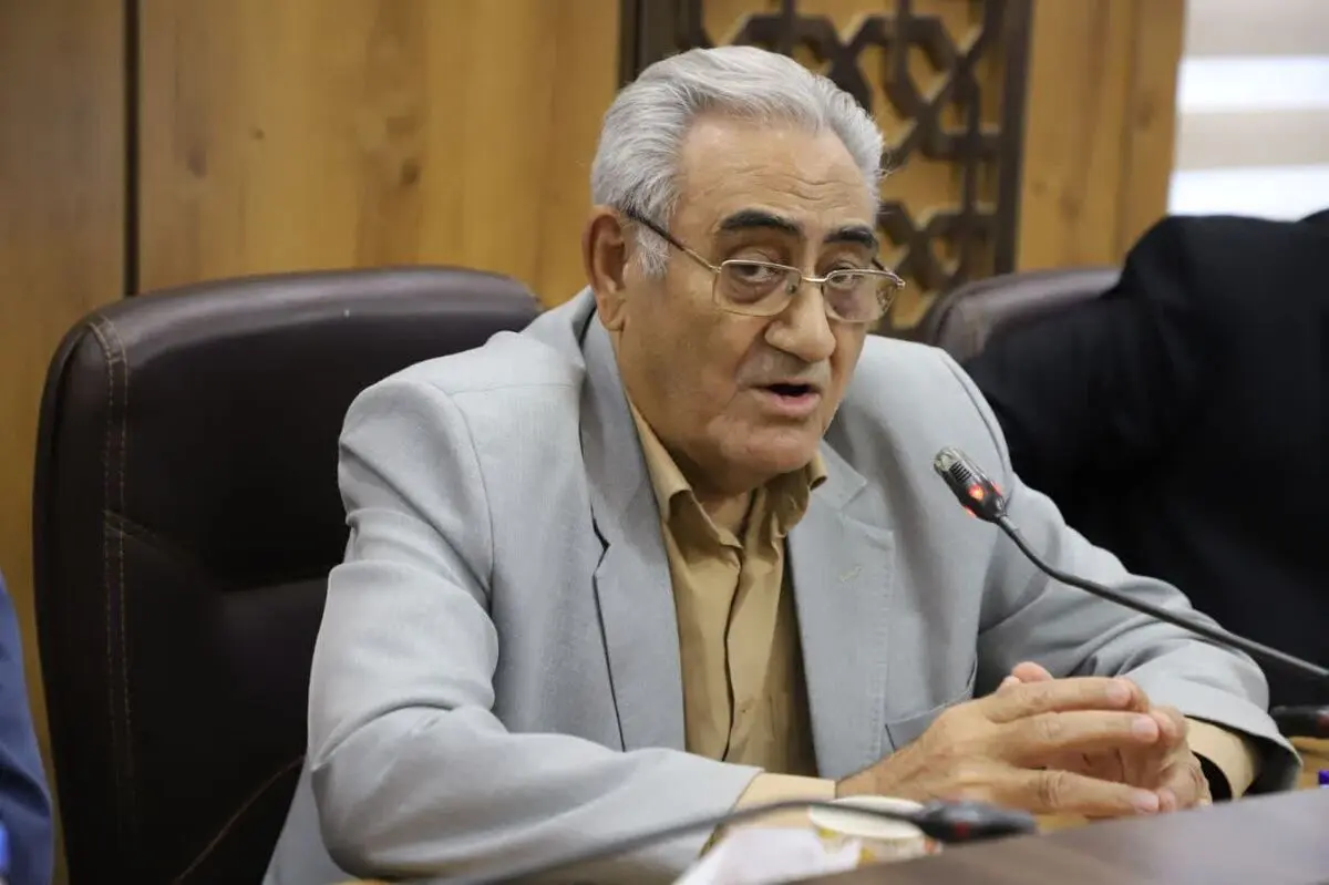 مطالبه گری از مسئولان ملی سرلوحه کار نخبگان  قرار گیرد