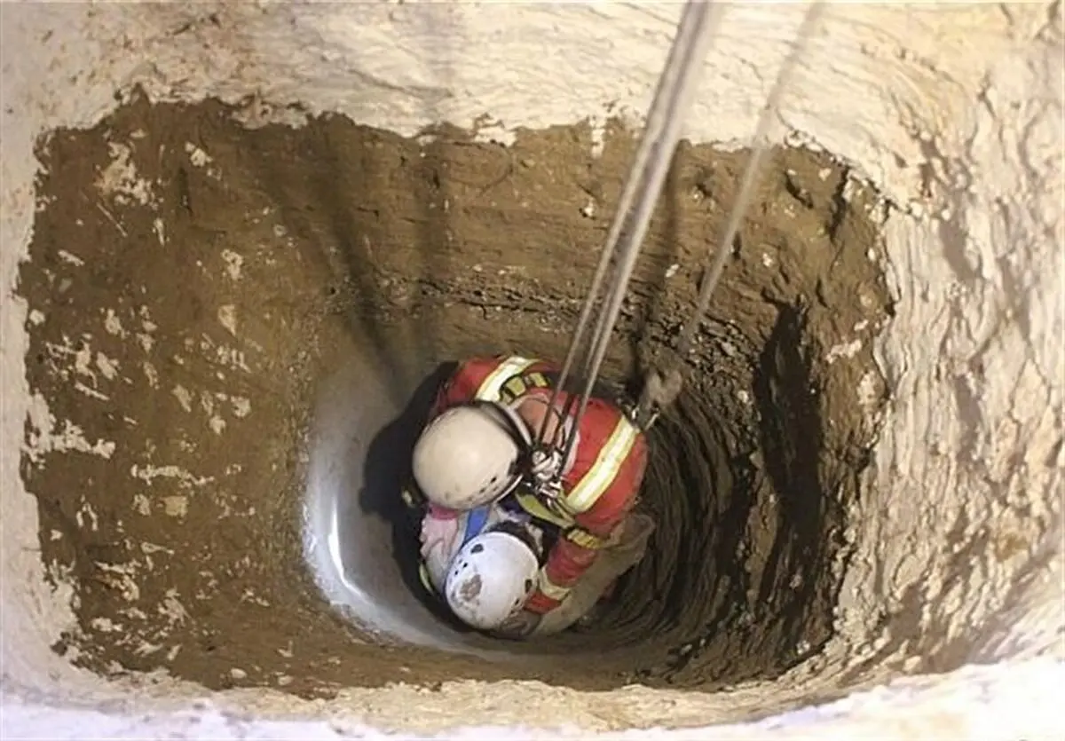نجات مرد  ۴۰ ساله همدانی از عمق چاه