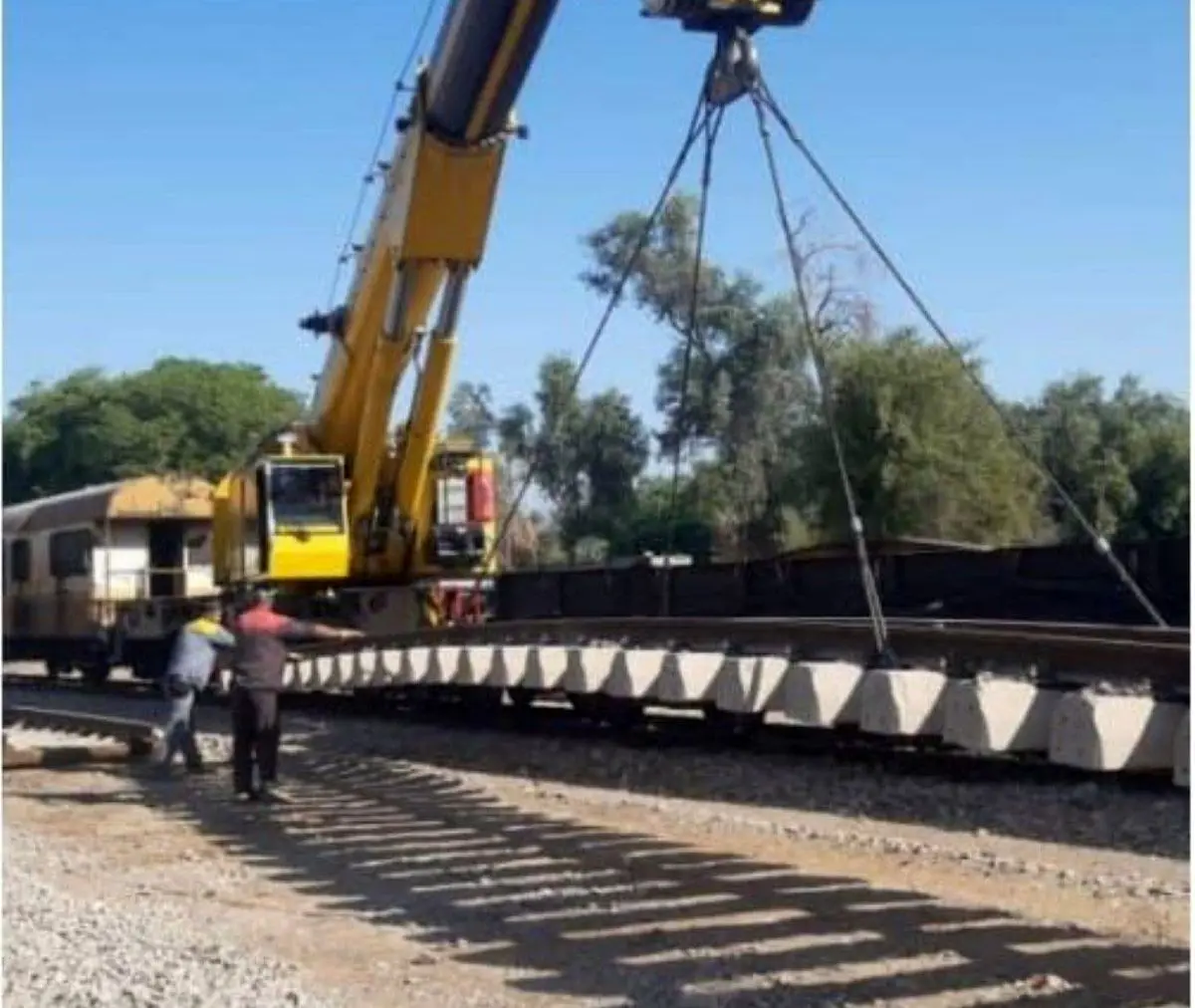 درخواست کارگران ابنیه فنی اسلامشهر برای دریافت حقوق مرداد: مستاجر و عیالواریم و گرفتار شده‌ایم!