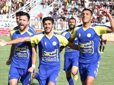درخشش بهروز هوشمند فجر را به صدر فرستاد