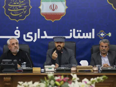 روایت خاطرات آزادگان گامی در جهت بازآفرینی هویت ملی و بیداری نسل جوان است