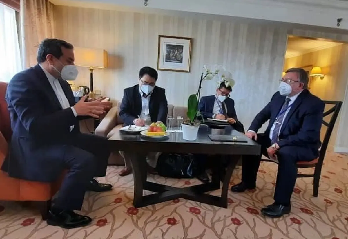 Iran, Russia, China representatives hold talks in trilateral meeting