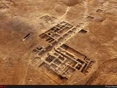 اینجا هر کلنگی که به زمین می‌خورد، دالانی یا پیکره‌ای بیرون می‌آید/ایرانی‌ها در گذشته عاشق مار بودند