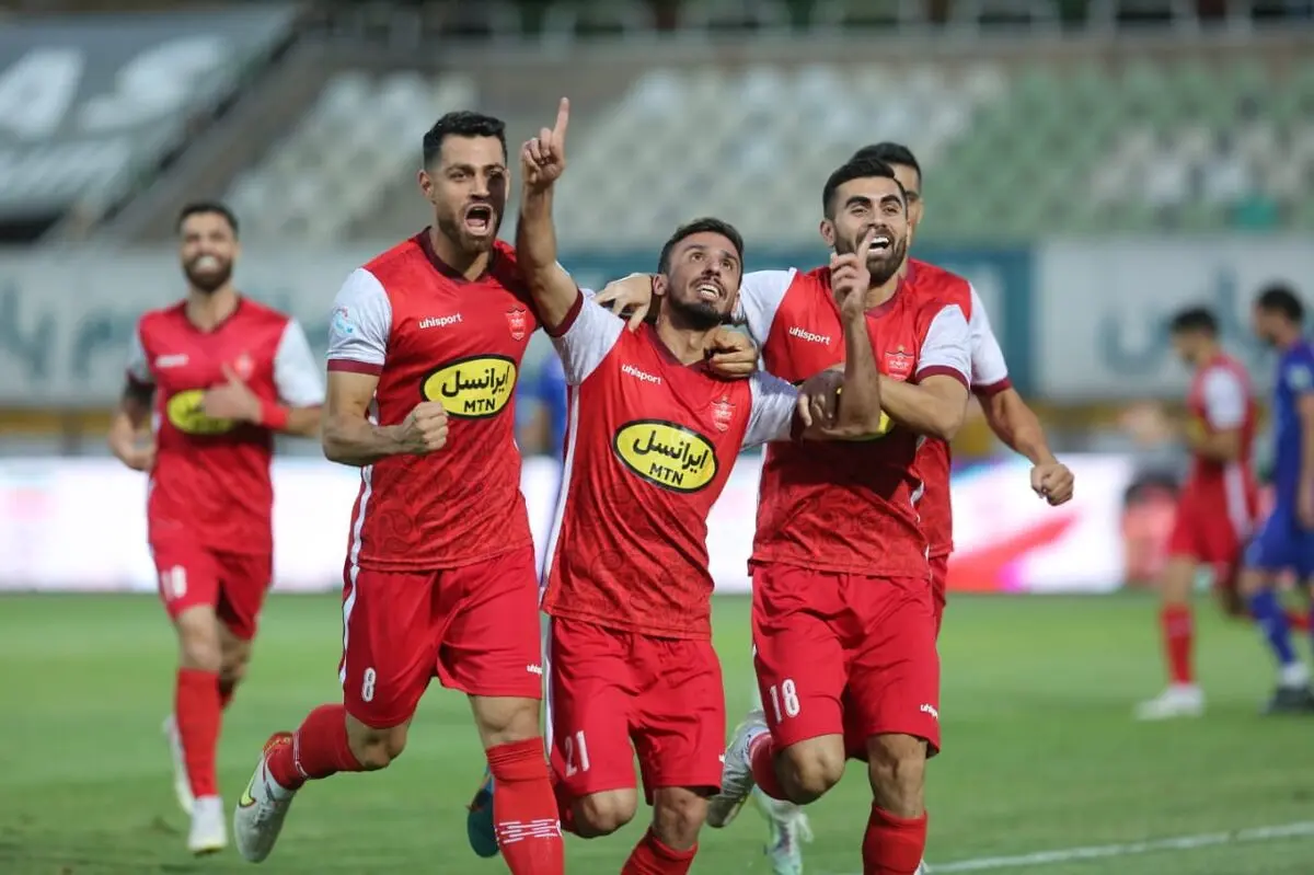 هوادار یک - پرسپولیس 3 / حفظ صدرنشینی با درخشش لوکادیا و صادقی