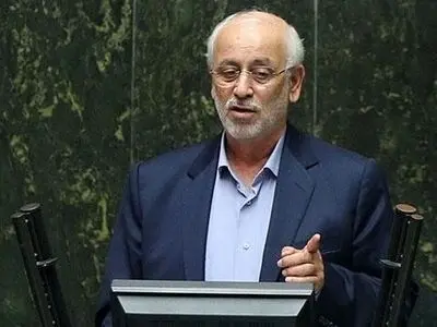 اکبری تالارپشتی از کاندیداتوری در انتخابات مجلس انصراف داد