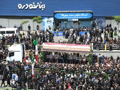 وداع تاریخی مردم قدرشناس تهران با رییس جمهور شهید و همراهان