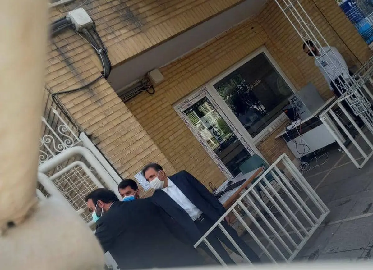 حضور آخوندی در وزارت کشور برای نام‌نویسی در انتخابات ریاست‌جمهوری