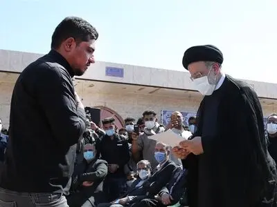 ارائه 30 هزار درخواست در سفر رئیس جمهور به سمنان / مدیران عامل بانک ها درخواست ها را تا حصول نتیجه پیگیری کنند