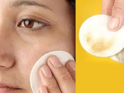 تکنیک های پاک کردن آرایش با روغن زیتون