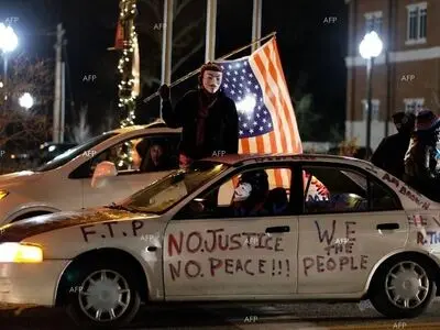 ۲ نفر در تظاهرات فرگوسن هدف گلوله قرار گرفتند