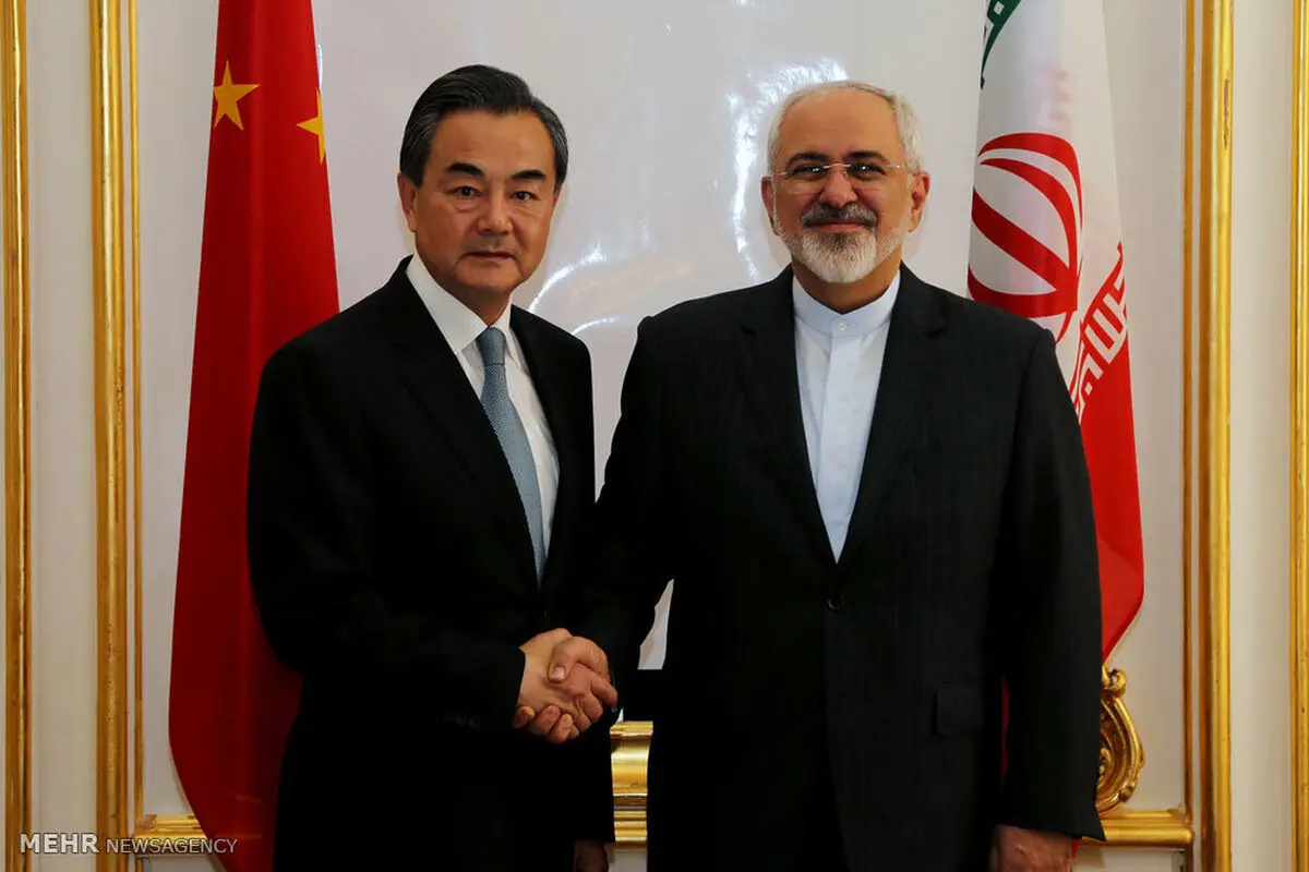 مشاورات ایرانیة صینة حول الاتفاق النووی وناقلة النفط الایرانیة المنکوبة