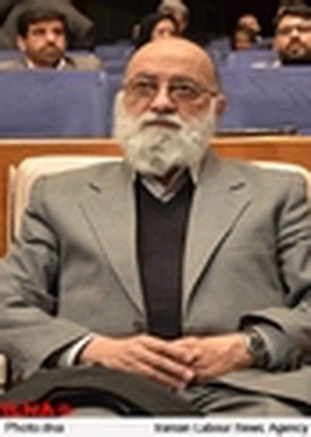 تشکیل کمیته‌ای برای رسیدگی به مشکلات کسبه میدان امام حسین