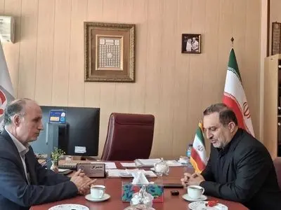بازدید رئیس دانشگاه  علوم پزشکی البرز از اداره کل انتقال خون استان