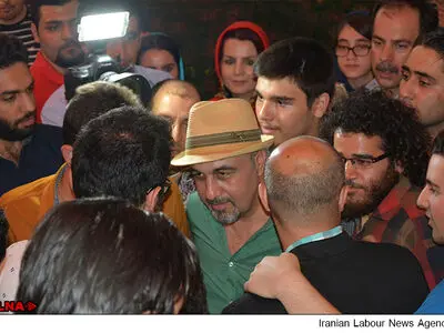 تنابنده وعطاران فیلم گینس را با مردم تماشا کردند+عکس