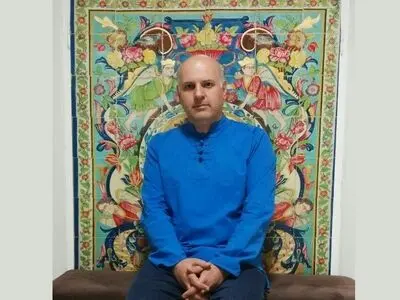 «تعلیق» نخستین خط ویژه ایرانی‌هاست/ با گنجی بی‌پایان از فرم‌های گرافیکی مواجهیم