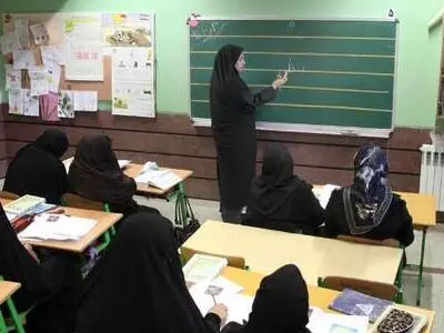 اعتراض معلمان نهضت سوادآموزی به طرح کمیسیون آموزش/ معلمان باید مشمول طرح ساماندهی استخدام کارکنان دولت شوند