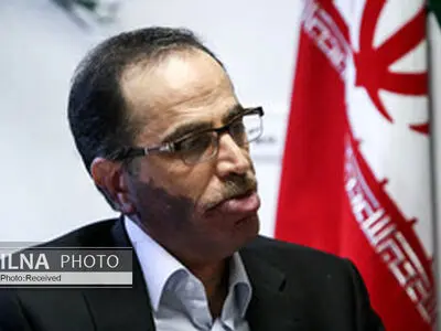 مجلس بسترِ مناسب برای سوءاستفاده از نیروی کار را فراهم می‌کند/ نهادهای کارفرمایی در ایران بسیار قدرتمندتر از نهادهای کارگری هستند/ چرا هزینه‌ی مشکلاتِ اقتصادی را کارگران باید بپردازند؟!