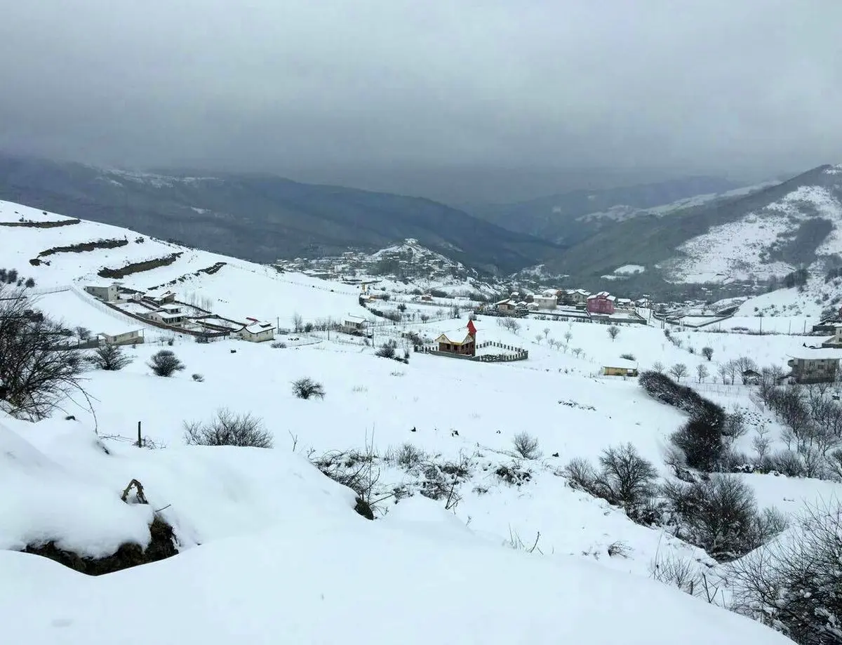 قطع برق 200 روستای گیلان/ عملیات امدادرسانی ناپایدار است