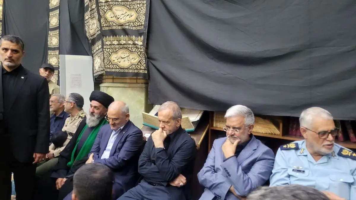 حضور رئیسجمهور در مراسم بزرگداشت شهدای پدافند ارتش