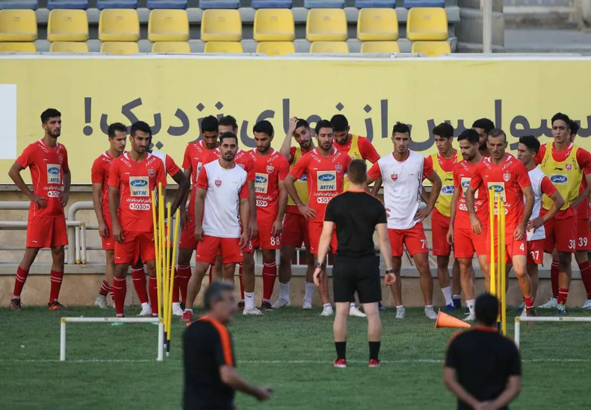 شلاق برانکو بر تن بازیکنان پرسپولیس (عکس)