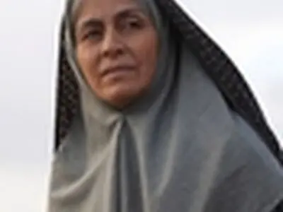 در فیلم شیار ۱۴۳، شش مقطع سنی را روی صورت بازیگران پیاده کردیم