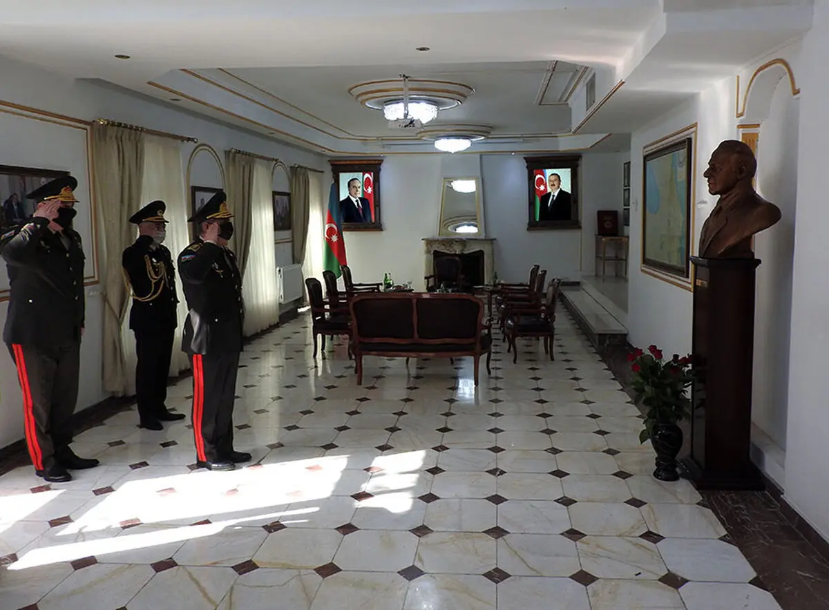 بازدید ذاکر حسن اف از سفارت آذربایجان در ایران 