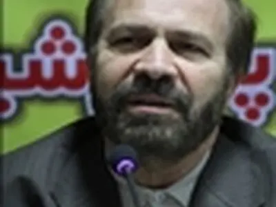 افزایش نرخ ارز بدترین راهکار جبران کسری بودجه / تخریب بازار صادرات با شکستن قیمت‌ها