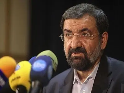رضائی: إحتجاز الزورقین الأمیرکیین یحمل رسالة للسعودیة