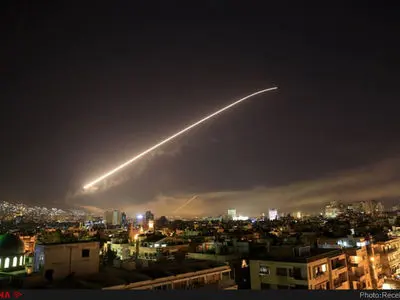 لحظه سقوط موشک پاتریوت در مناطق مسکونی بحرین + فیلم