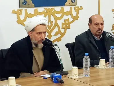 انتقاد هیچ منافاتی با وفاق ندارد / مدیران بومی را دریابید