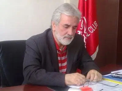 انصاری‌فرد: آقایان به فکر ورزش نیستند، به فکر مردم و طرفداران باشند/ خریداران از خودشان نبودند که تایید نشدند!
