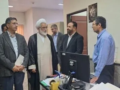دستگاه‌های قضایی و انتظامی برای حفظ امنیت مردم و حراست از اموال آنها پا به کار هستند 