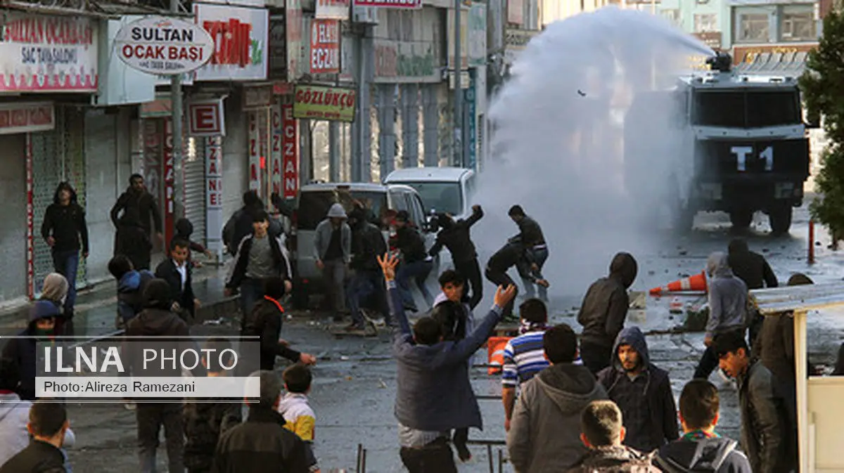 کشته شدن ۳۰۰ نفر از مبارزان کرد در حملات ارتش ترکیه