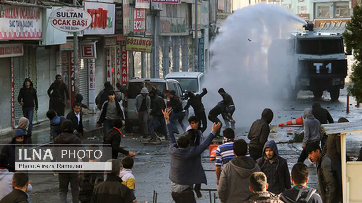 کشته شدن ۳۰۰ نفر از مبارزان کرد در حملات ارتش ترکیه