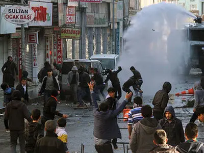 کشته شدن ۳۰۰ نفر از مبارزان کرد در حملات ارتش ترکیه
