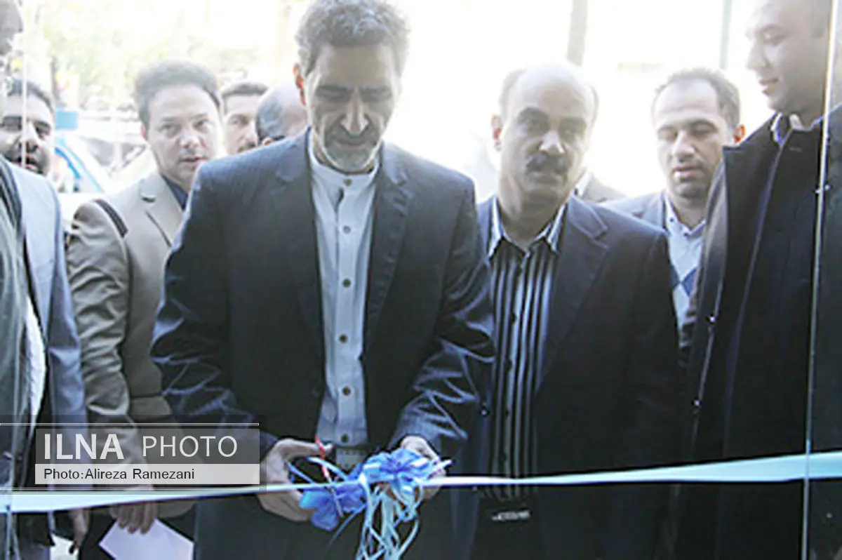 20 مورد از خدمات شهرداری کرمانشاه به دفاتر پیشخوان واگذار شد