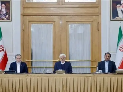 برگزاری جلسه شورای عالی روابط خارجی با حضورعراقچی و عارف