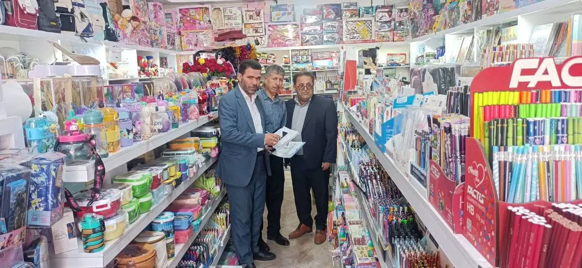 نظارت میدانی در اردبیل؛ برخورد با واحدهای صنفی متخلف در گشت مشترک تعزیرات و صمت