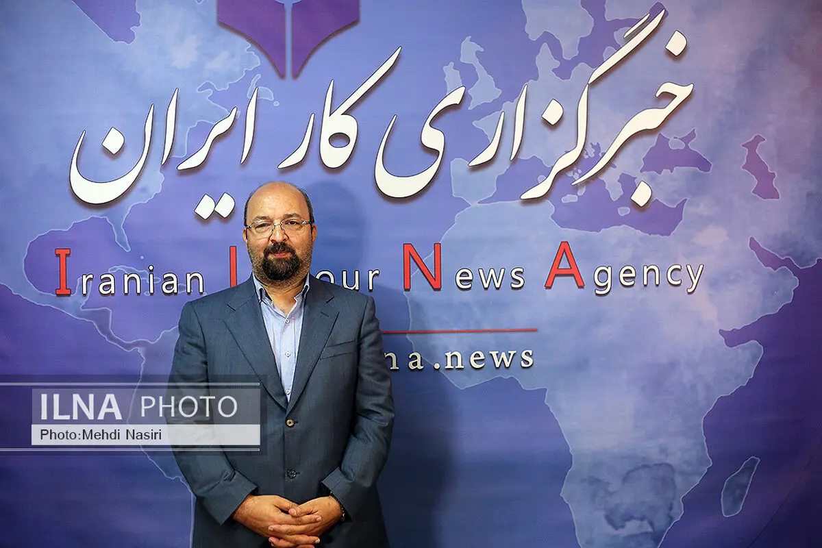 احمدی‌نژاد را برای روز مبادا کنار گذاشته‌اند/ امروز اصلاح‌طلبی در کشور جرم شده است/ خاتمی بدِ این حکومت را نمی‌خواهد/ مادامی‌که اعتماد عمومی بازسازی نشود، نمی‌توان کاری کرد