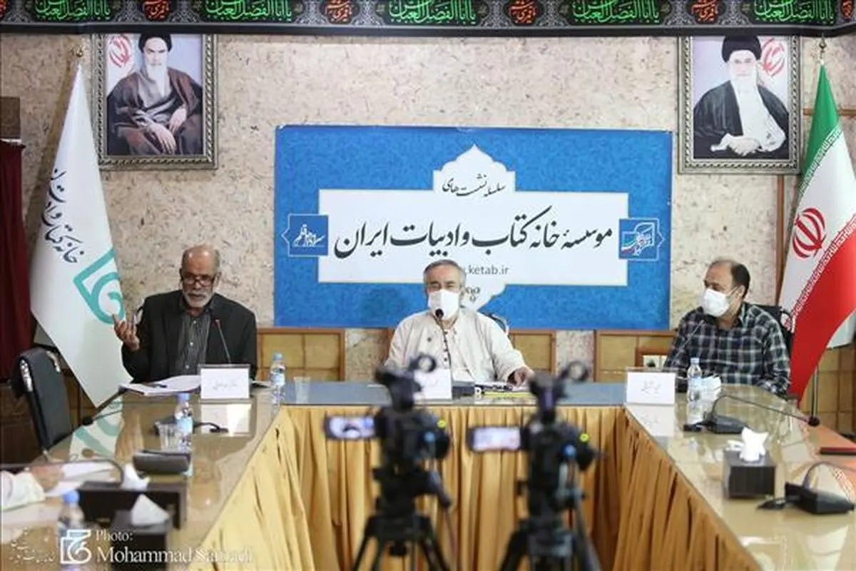 ادبیات کهن ایران می‌تواند سرچشمه ادبیات دراماتیک باشد/ تنها راه تعریف تئاتر ملی از راه باریک تعزیه است/ گونه‌های دیگر از نمایش طی این ۴۲ سال مورد بی‌مهری واقع شدند