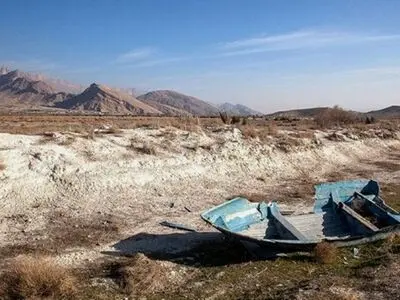 پریشان رمقی برای احیا ندارد/ آسیب به دریاچه بر اثر تغییرات اقلیمی و مدیریت نادرست منابع آب 