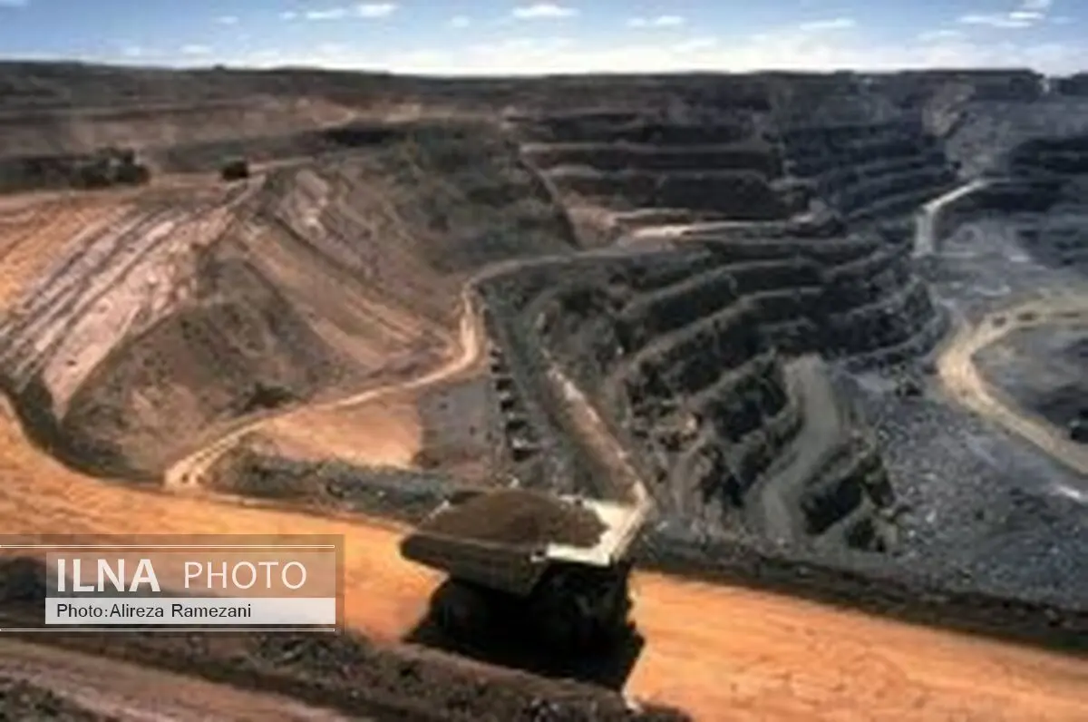 امسال درصدد استخراج معادن طلایی زنجان هستیم/ تعیین اعتبار برای شروع به کار 10 هزار واحد تولیدی تعطیل شده 