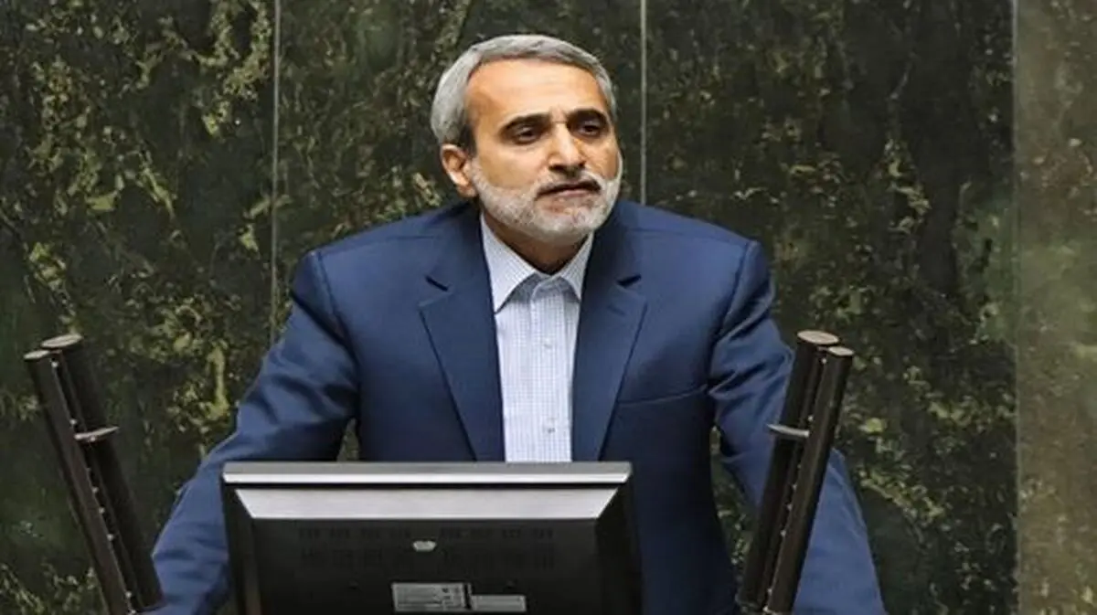 ترامپ بین «سقوط» یا «خروج اضطراری» یکی را انتخاب کند