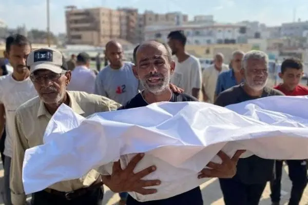 صحة غزة: ارتفاع حصیلة الإبادة الإسرائیلیة إلى 59 ألفا و921 شهیدا 