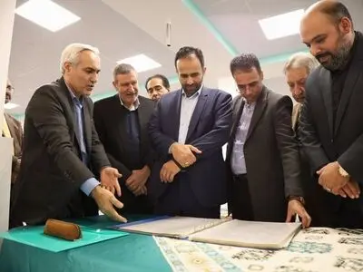هنر خطاطی یکی از هنر های فاخر و اثرگذار بر روح و روان انسان است
