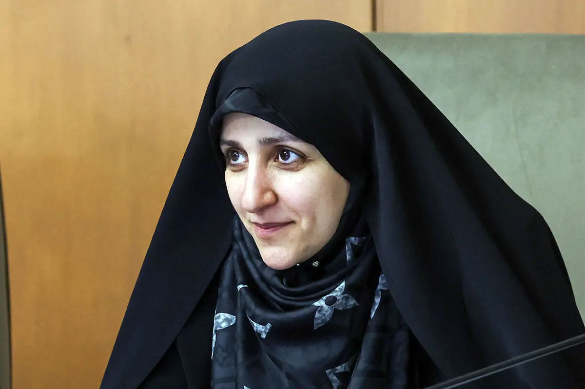 اعلام آمار سهم زنان در پست‌های مدیریتی در دولت چهاردهم 