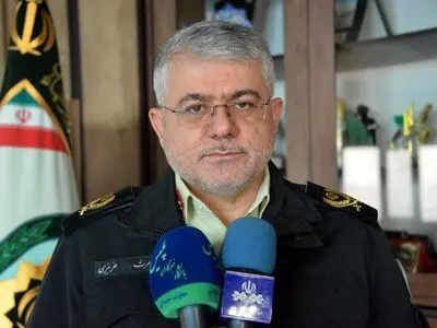  توقیف ۶ دستگاه کامیون حامل اقلام قاچاق