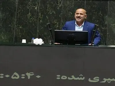 ریل اقتصاد کشور را به نفع مردم تغییر دهید