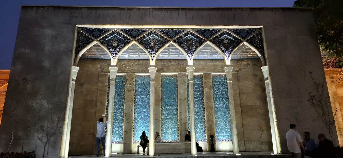 استاد فرشچیان امروز در آرامگاه صائب تبریزی به خاک سپرده می‌شود