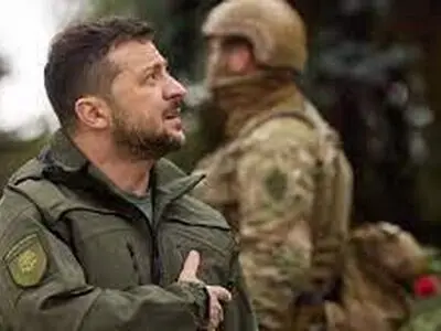 درخواست نماینده پارلمان فرانسه برای توقف حمایت از زلنسکی
